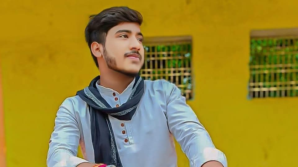 Bhagalpur News: बड़ा हादसा, बांका के युवक की Surat Train Accident में दर्दनाक मौत, पढ़िए रोजगार के बदले सूरत से लौटी मायूसी! | Deshaj Times Bhagalpur News: बड़ा हादसा, बांका के युवक की Surat Train Accident में दर्दनाक मौत, पढ़िए रोजगार के बदले सूरत से लौटी मायूसी!