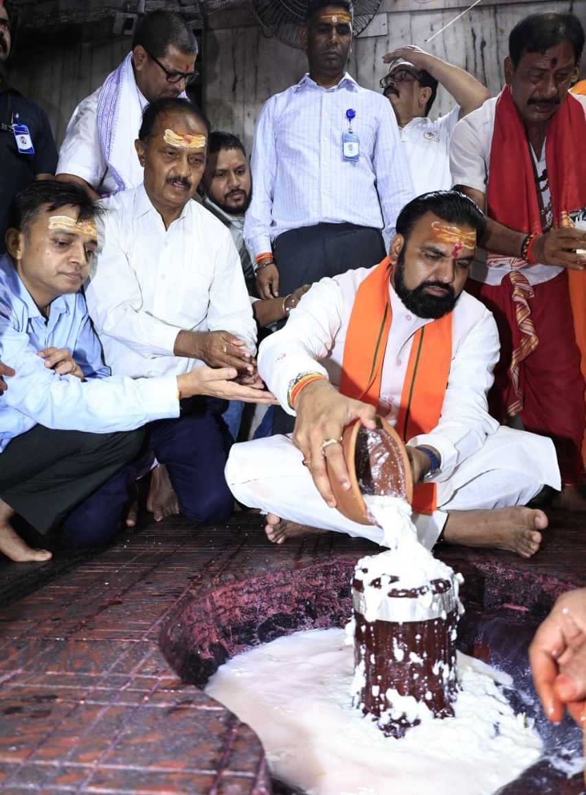 Bihar News: बाबा बैद्यनाथ के दरबार में CM सम्राट चौधरी, देवघर से मांगी बिहार की समृद्धि! पढ़िए क्यों ख़ास है यह दौरा?