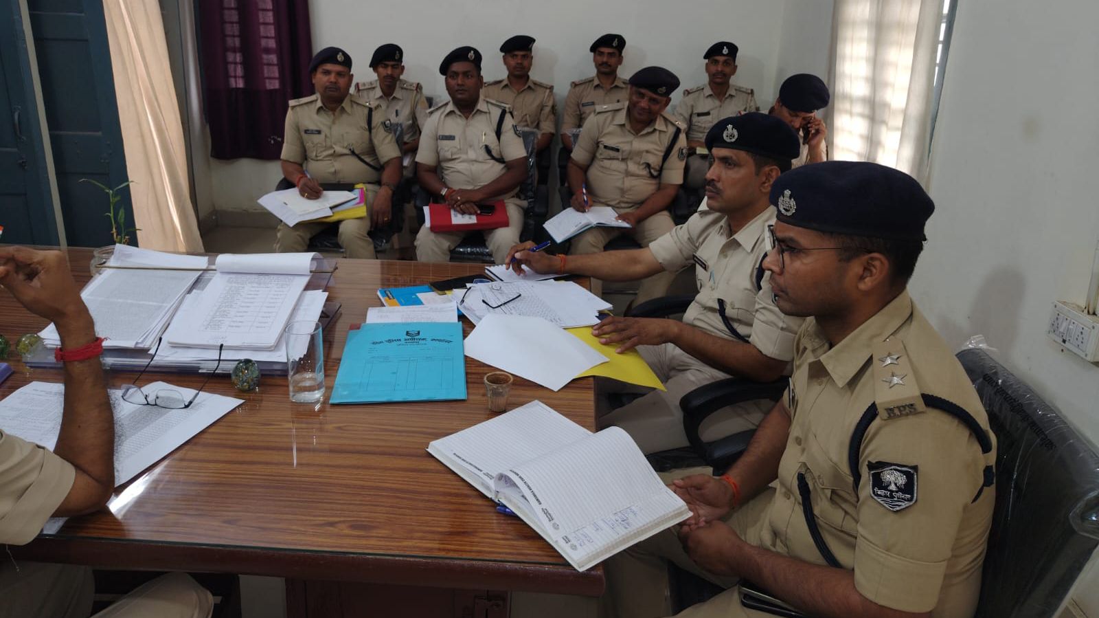 Darbhanga News: जब SDPO ने Crime Meeting में कहा - धन्यवाद, पढ़िए सड़कों पर जाम, वाजितपुर गोलीबारी, खुफिया तंत्र, गश्ती और वाहन चेकिंग की न्यू क्लू!