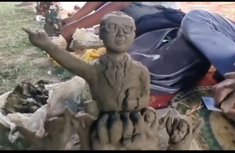 Bhagalpur News: भागलपुर कला प्रदर्शनी, महिला सशक्तिकरण की अनूठी झलक, पेंटिंग्स से जगाई समाज में अलख... पढ़िए दर्द, क्रंदन, शिक्षा, चिंता और पल्लू में सजी महिला | Deshaj Times Bhagalpur News: भागलपुर कला प्रदर्शनी, महिला सशक्तिकरण की अनूठी झलक, पेंटिंग्स से जगाई समाज में अलख... पढ़िए दर्द, क्रंदन, शिक्षा, चिंता और पल्लू में सजी महिला