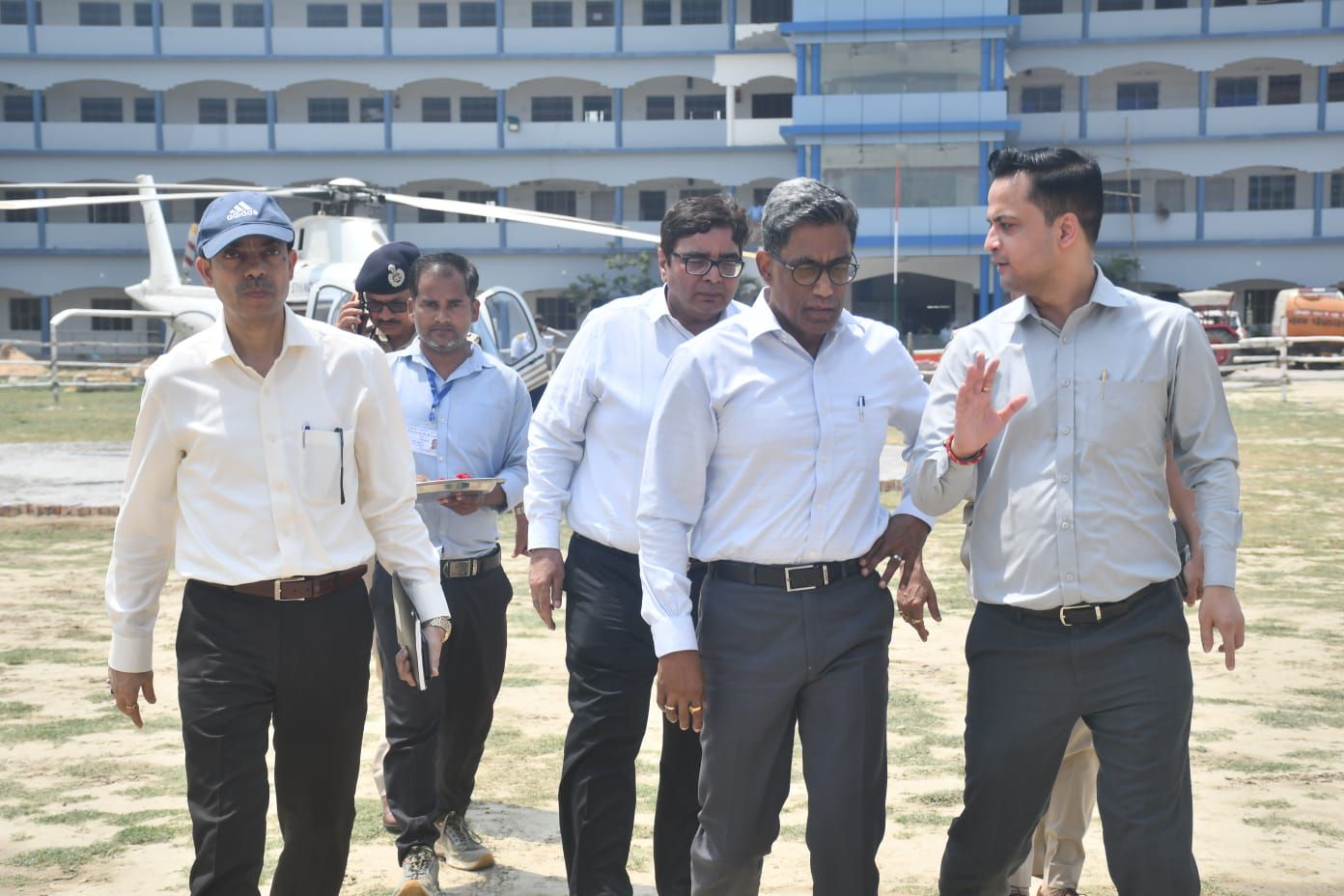 Madhubani News: हाइटेक मीटिंग..India-Nepal Border Security पर सटीक फैसले, अवैध गतिविधियों पर कसने वाली है नकेल, जानिए जब पहुंचे अफसर 'धुरंधर'