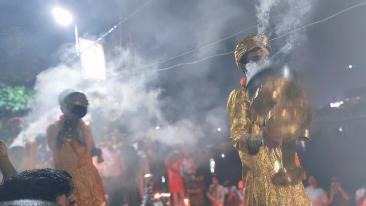 Darbhanga News: दरभंगा की मां श्यामा सज गई वैदेही की 21,000 दीपों से Janaki Navami पर जानकी प्राकट्य उत्सव, अब वैश्विक स्तर पर मनाई जाएगी जानकी नवमी, देखिए तस्वीरें LIVE... हे मां सीते