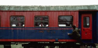 Bihar Railway News: सहरसा-पूर्णिया के बीच मधेपुरा में ट्रेन हादसा…कोसी एक्सप्रेस की स्लीपर बोगी में लगी आग, मची अफरा-तफरी, यात्रियों ने कूदकर बचाई जान