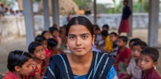 Bihar Teacher Attendence: औरंगाबाद में 11 शिक्षकों ने की बड़ी गड़बड़ी, जवाब तलब, जानें पूरा मामला!