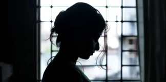 Muzaffarpur News: मुजफ्फरपुर मॉल में काम करने वाली युवती ने लगाई फांसी, सुसाइड से पहले क्या हुआ? Suicide स्नातक की पढ़ाई, किराए का कमरा और पंखे से झूलती श्वेता …रहस्य क्या है?