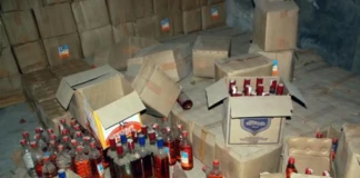 Darbhanga में बड़ी Alcohol Seizure: 702 लीटर शराब जब्त, NBW वारंटी गिरफ्तार