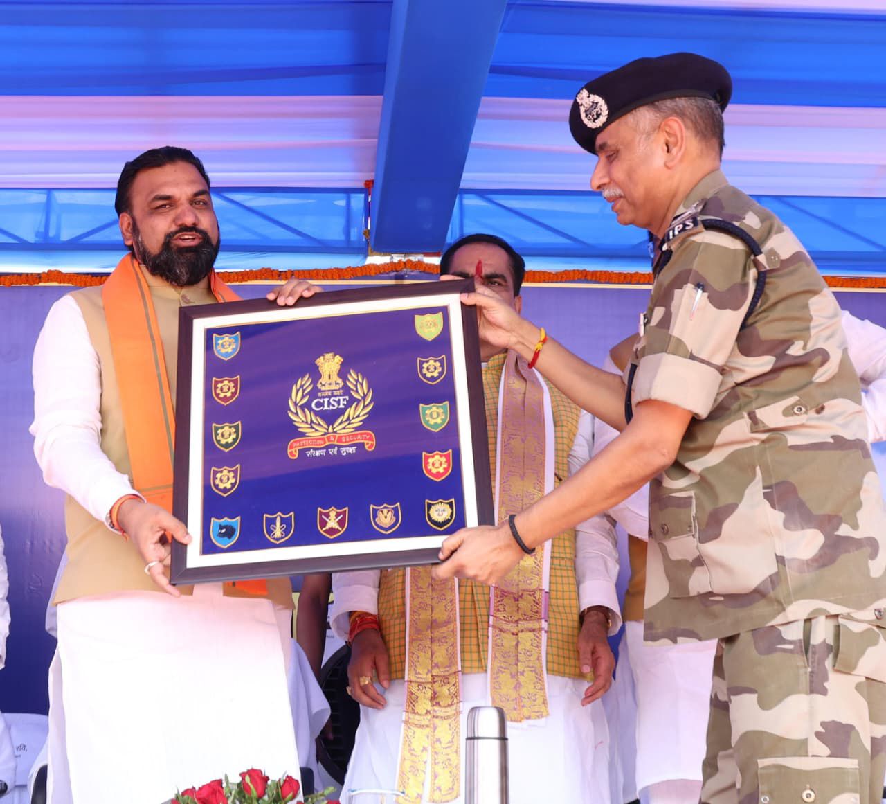 Darbhanga Airport: दरभंगा एयरपोर्ट पर सीएम सम्राट चौधरी का दौरा: सुरक्षा से लेकर AIIMS तक, जानिए मुख्य बातें, देखें Photo Live