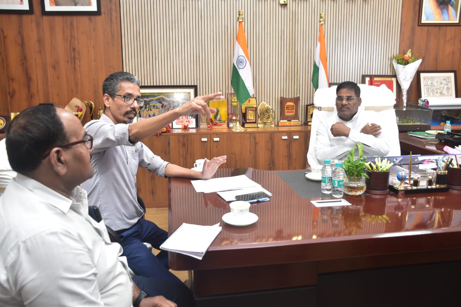Bihar Film News: बिहार में फिल्म निर्माण की पॉलिसी हुई और रंगीन, पढ़िए - शूटिंग स्थलों के विस्तार और मंत्री प्रमोद कुमार की ' शूटिंग '
