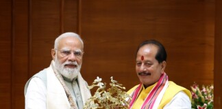 Bihar Politics News: PM मोदी से मिले विजय सिन्हा, क्या बिहार की सियासत में मिलेगी नई जिम्मेदारी?