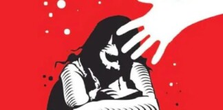 Sitamarhi News: सीता की नगरी सीतामढ़ी में 8 साल की बच्ची से बलात्कार, बवाल, आक्रोशित भीड़ का उग्र प्रदर्शन, सड़क पर आग और जाम