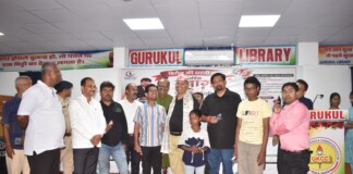 Darbhanga News: बिरौल गुरुकुल क्लासेज ने दिखाई दिव्यांग सशक्तिकरण की नई राह …बिहार पैरालंपिक अध्यक्ष डॉ. शिवाजी कुमार का भव्य सम्मान, गुरुकुल लाइब्रेरी में मिली नई दिशा