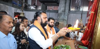 Mahavir Mandir Patna : महावीर मंदिर पटना में मुख्यमंत्री सम्राट चौधरी ने की पूजा-अर्चना, राज्य की सुख-शांति की कामना