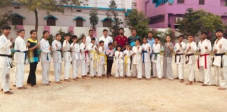 Darbhanga गदगद, एक दो नहीं 23 जांबाज खिलाड़ियों का कराटे चैंपियनशिप में सिलेक्शन, 9-10 मई को पटना में दिखाएंगे दम, Karate Coach Mukesh Mishra ने बताया कैसे तय इनका चयन Bihar News Deshaj Times