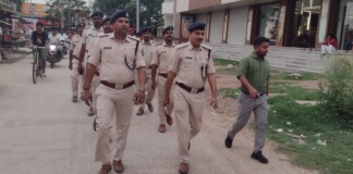 Darbhanga News: Benipur Bakrid News: बकरीद से पहले प्रशासन का बड़ा फैसला, एसडीपीओ के नेतृत्व में निकला फ्लैग मार्च, दहशत में असामाजिक तत्व