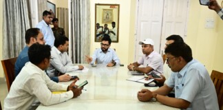 Bhagalpur Bijli News: 40 घंटे बाद भी अंधेरा, MD राहुल कुमार ने संभाला मोर्चा; लोगों को कब मिलेगी राहत?
