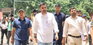 Bihar News: बिहार में No Vehicle Day: मंत्री, अधिकारी और सुरक्षाकर्मी पहुंचे पैदल और साइकिल से दफ्तर