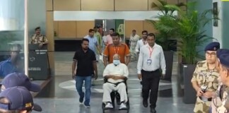 Bihar Politics: लालू और तेजस्वी दिल्ली रवाना, बेटे के जन्मदिन पर होगा महा विपक्ष जुटान, सियासी भोज, जाते – जाते कह दी बड़ी बात, पढ़िए – मुझको हंसी आती है!