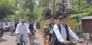 Fuel Conservation: वैश्विक तनाव के बीच बांका के जज साइकिल से पहुंचे कोर्ट, दिया बड़ा संदेश