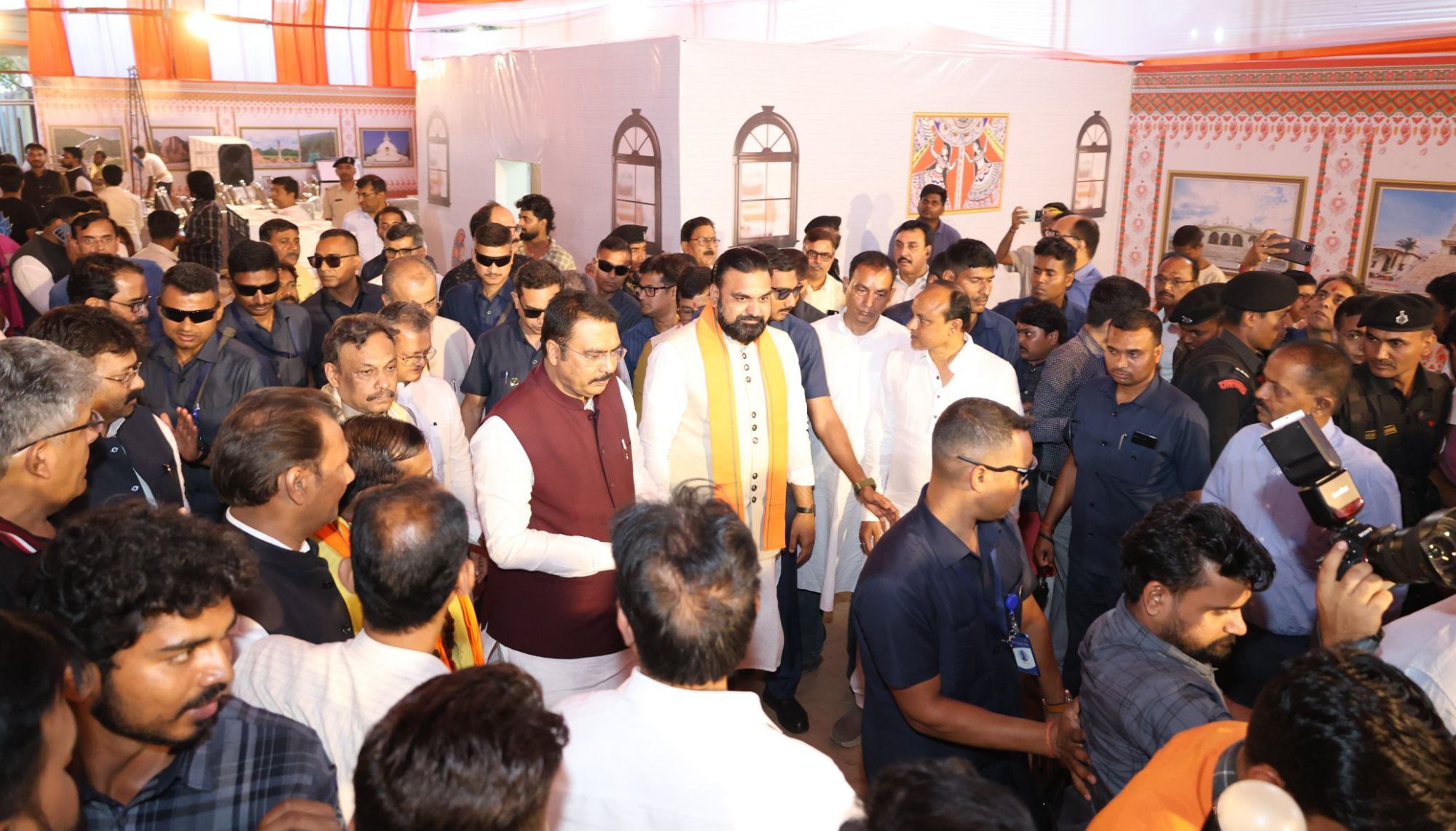 Bihar Cabinet: सम्राट चौधरी सरकार के बड़े फैसले, गांधी मैदान में 27 नए मंत्री लेंगे शपथ... देखिए तस्वीरों से तैयारी LIVE