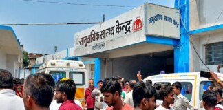 Saharsa News: सहरसा कन्या विद्यालय के Mid-day Meal में फिर मिला सांप का हिस्सा, दर्जनों बच्चे बीमार, रोहिणी आचार्य ने क्या कहा – पढ़िए!