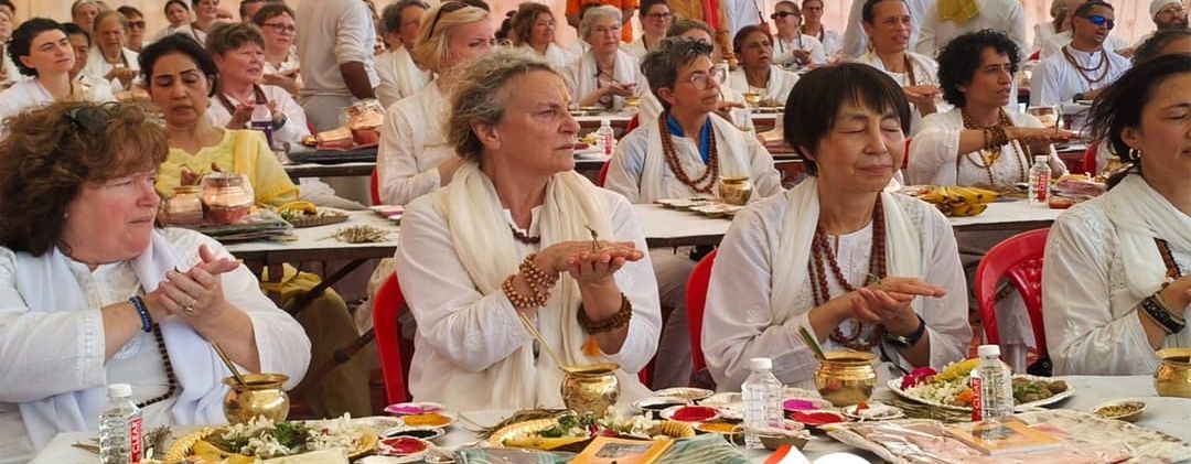 Gaya ji News: गया में मोक्ष...40 देशों के विदेशियों ने किया फल्गु तट पर पिंडदान, US-ईरान युद्ध मृतकों को भी दी श्रद्धांजलि