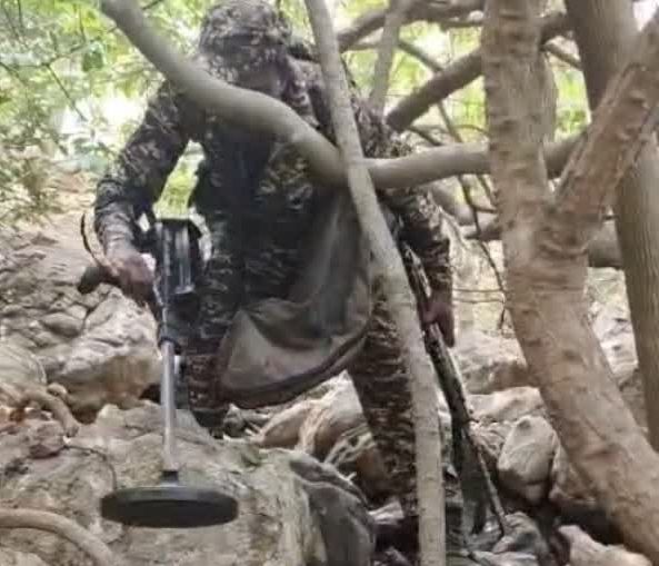 Munger News: मुंगेर-जमुई में बड़ा Naxal Operation: सुरक्षाबलों को मिली बड़ी कामयाबी, हथियार बरामद