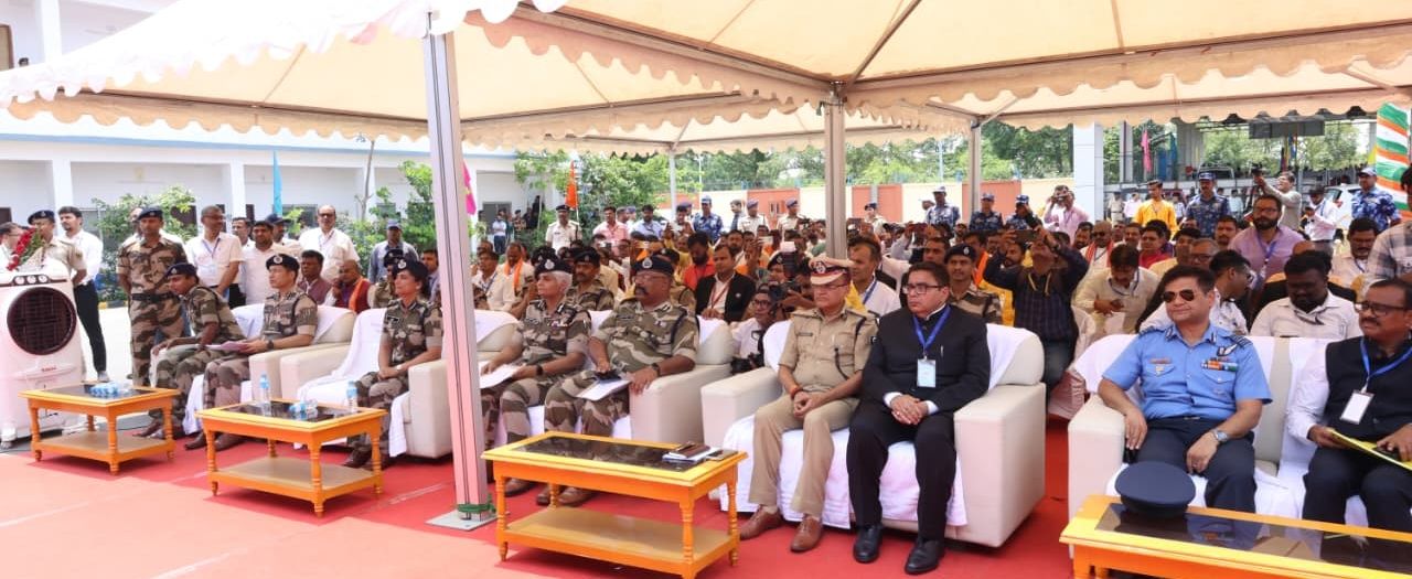 Darbhanga Airport News: दरभंगा भरेगा इंटरनेशनल उड़ान! CM Samrat की बड़ी घोषणा, बाबा विद्यापति के नाम पर होगा नामकरण, देखें PHOTO LIVE