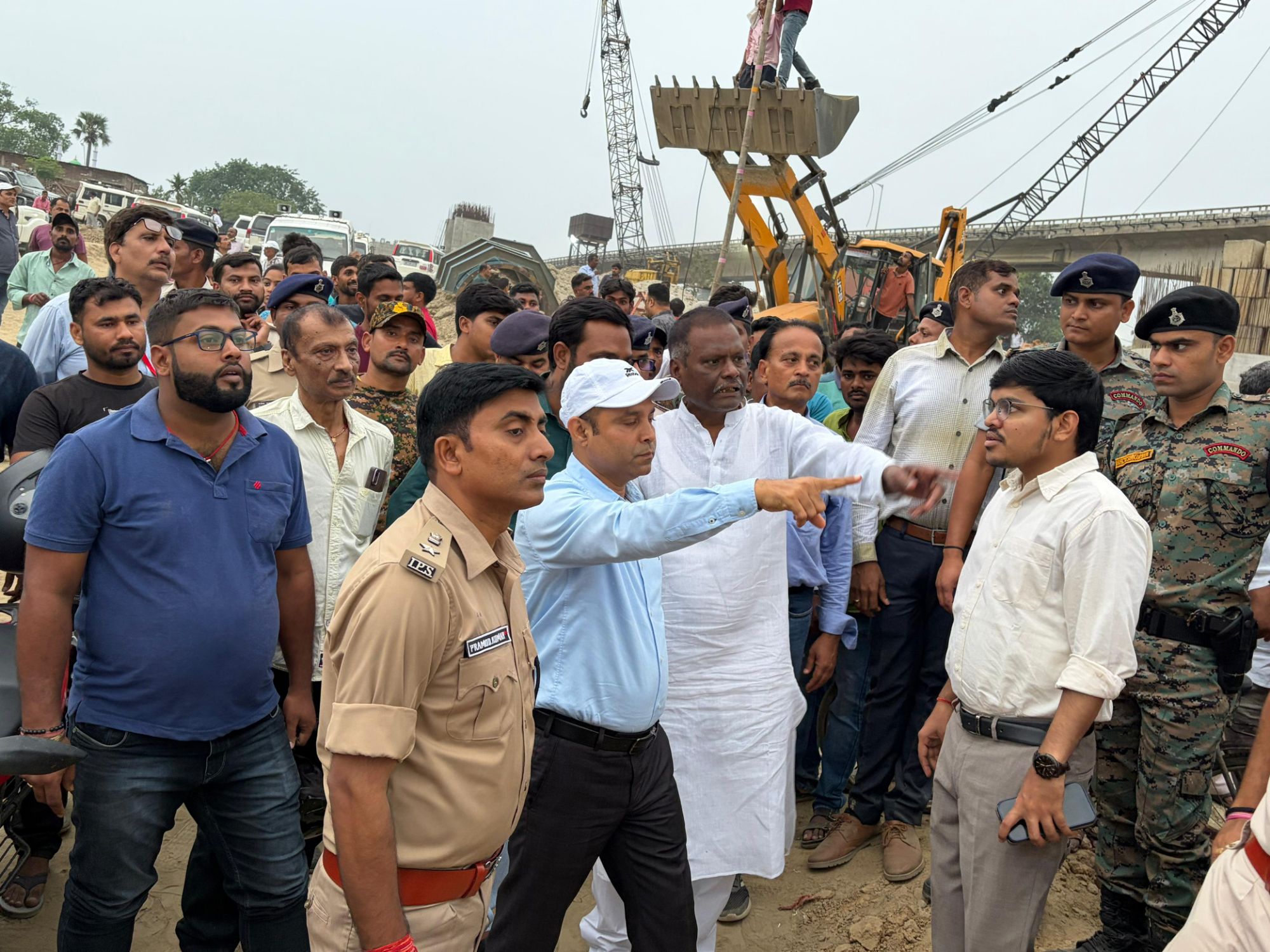 Bhagalpur News: विक्रमशिला पुल ढहा और भागलपुर की गरमाई सियासत, पढ़िए -एक्सपेंशन जॉइंट्स गैप - टूटे पुल के पास तत्काल सीढ़ी... और नई रेल!