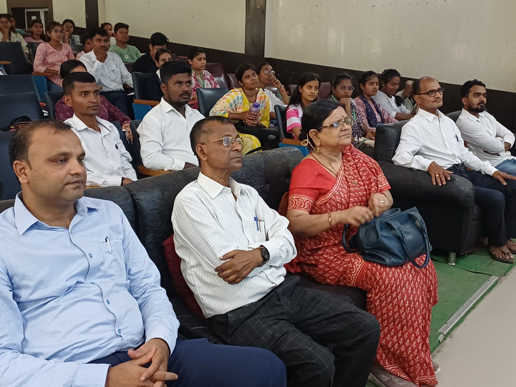 Darbhanga Education News: आपके इर्द-गिर्द Biodiversity Conservation: मानव अस्तित्व का आधार, LNMU में वैज्ञानिकों ने बताया क्यों जरूरी है जैव विविधता का संरक्षण