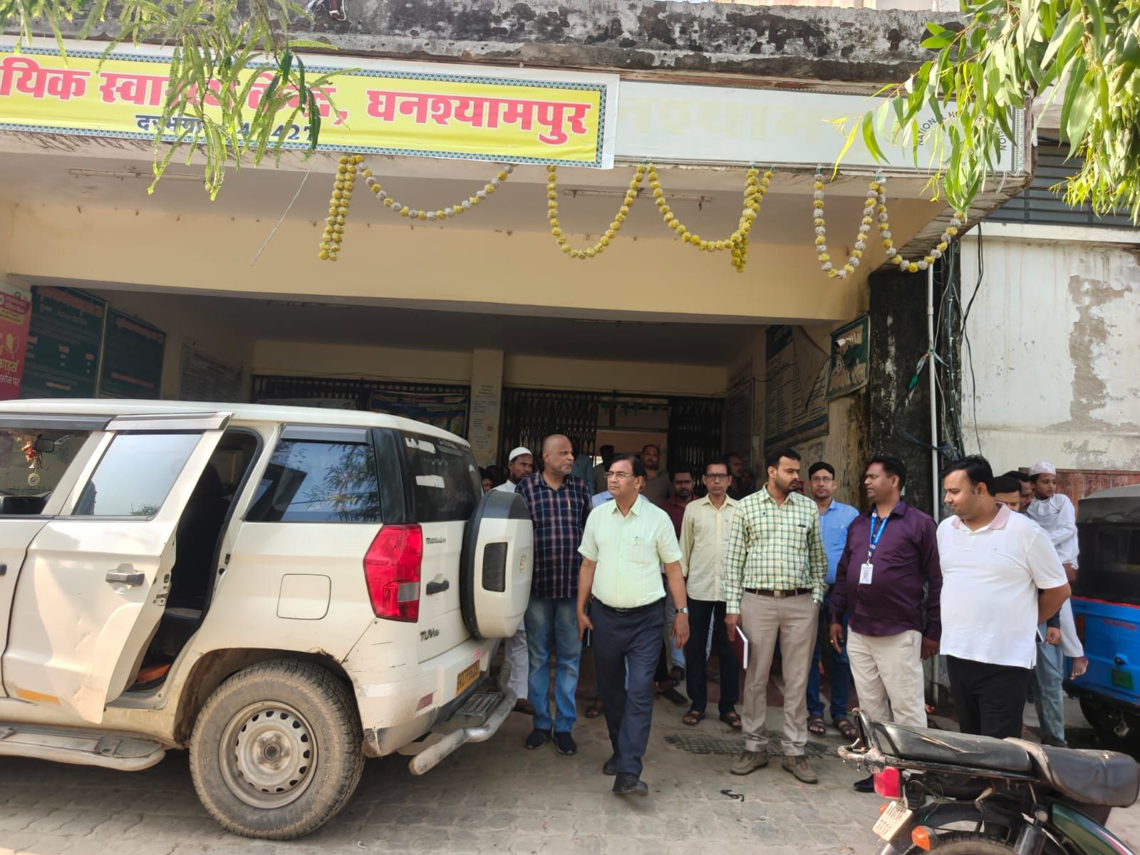Darbhanga News: ड्रेस कोड Health Services जब दरभंगा के घनश्यामपुर CHC पहुंचे Civil Surgeon, औचक निरीक्षण, जानिए क्या मिला, क्या दिखा?