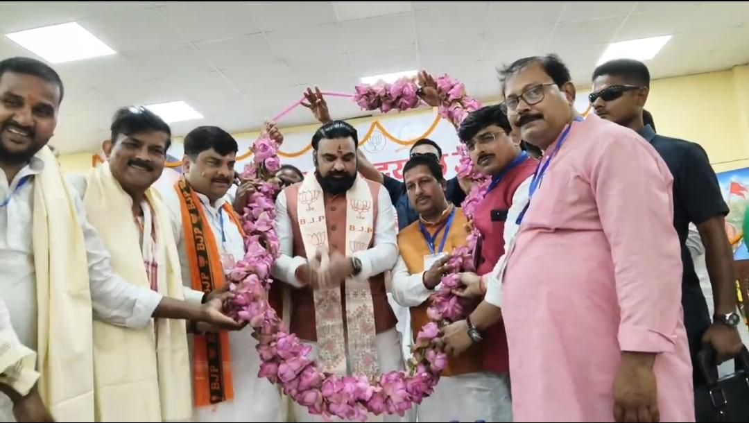 Bhagalpur CM News: सम्राट चौधरी भागलपुर में, प्रशिक्षण शिविर समापन पर कार्यकर्ताओं में भरा जोश, कहा -पार्टी और जनता के बीच सीधा संवाद बनाना है