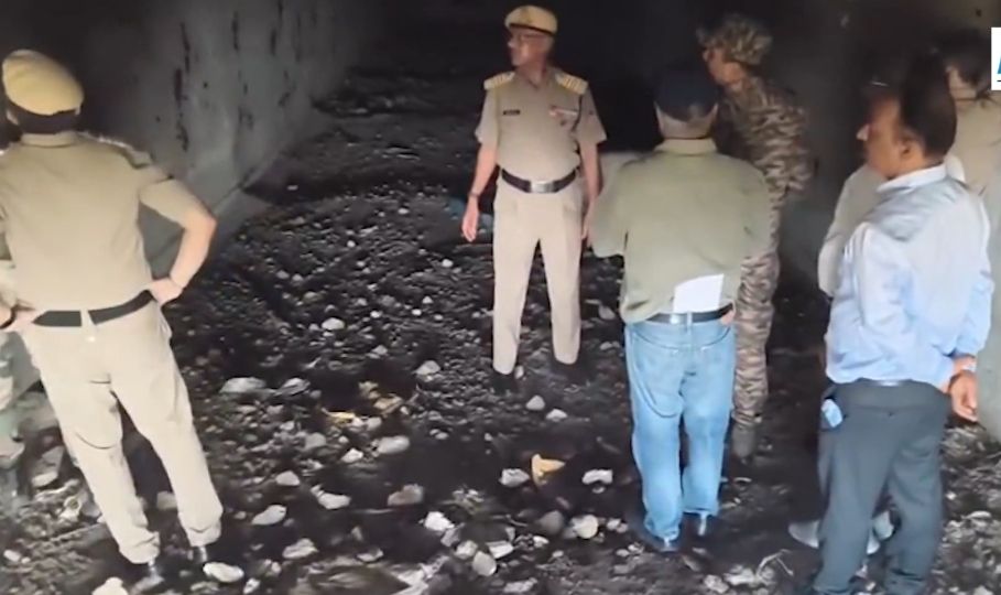 Bhagalpur News: विक्रमशिला सेतु पर BRO का युद्धस्तर पर काम शुरू, 7.8 मीटर पीछे से Bailey Bridge बनाने का फैसला, 10 दिन में बहाल हो सकती है आवाजाही, जानिए पूरी योजना