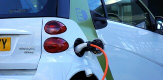 Bihar Electric Vehicle Policy : बिहार में Electric Vehicle Policy: निजी EV को मिलेगी सब्सिडी पार्किंग, पेट्रोल पंपों पर भी लगेंगे चार्जिंग स्टेशन