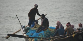 Bihar Boat Overloading: बिहार ने लिया क्रूज हादसे से सबक…नावों की ओवरलोडिंग पर बड़ी सख्ती, नियम तोड़ने वालों पर गिरेगी गाज!