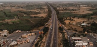 Rural Road Upgradation ग्रामीण सड़क उन्नयन: बिहार में 2873 KM सड़कों का अपग्रेडेशन, ऐसे बदल रही ग्रामीण तस्वीर