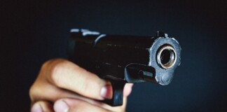 Madhubani Crime News: मधुबनी के बैरबोना में बौखलाया चाचा, मारी भतीजे को गोली!