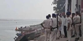 Patna Boat Accident News: पटना गंगा में नाव पलटने से हड़कंप, 2 की मौत, 5 लापता