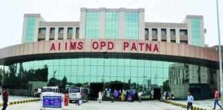 Patna Crime News: AIIMS पटना में कुकर्म! महिला कर्मी और बेटी से छेड़छाड़, अधिकारी को पुलिस ने दबोचा, पढ़िए