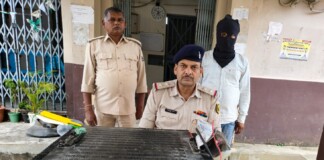 Madhubani News: 24 घंटे में रेडियो मिक्सर मशीन और मोबाइल चोरी का बड़ा खुलासा, सामान सहित 3 गिरफ्तार