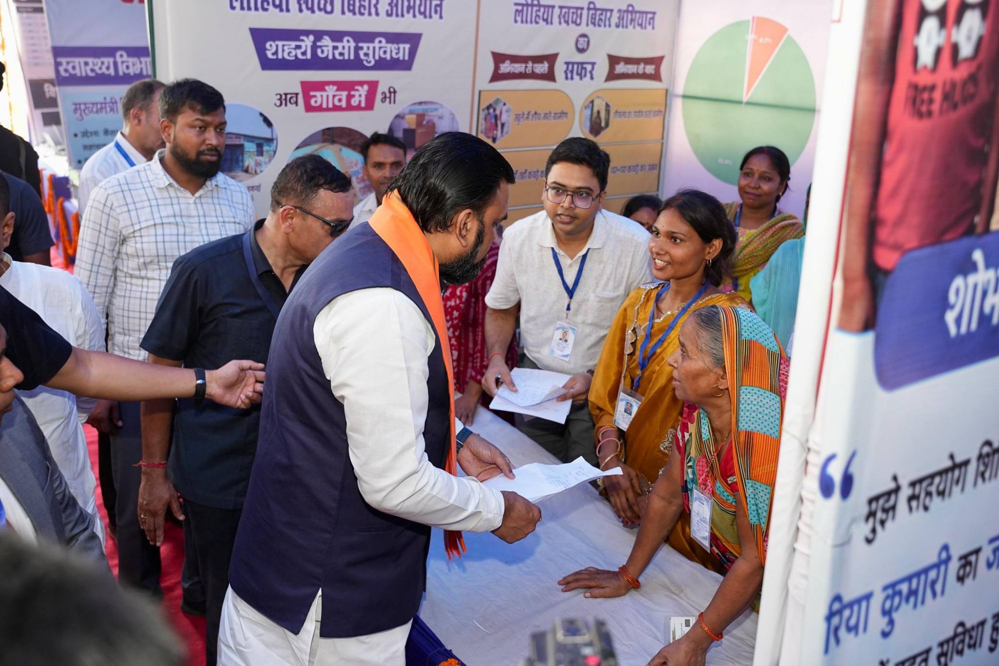 Rabri Devi Residence News: राबड़ी V/s सम्राट चौधरी, सरकारी बंगले पर क्यों छिड़ी जंग? CM Samrat ने क्यों कहा -24 घंटे के भीतर अपना झोला उठाकर चल देंगे!