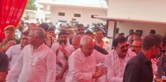 Kaimur Nitish Kumar News: अचानक कैमूर पहुंचे नीतीश कुमार! MLC नामांकन छोड़ मंत्री जमा खान से क्यों मिले?