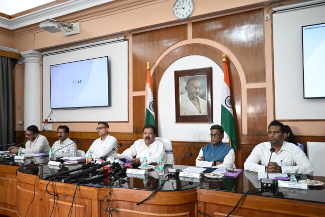 Bihar Land Records News: बिहार में भूमि विवादों पर बड़ा फैसला!भूमि अभिलेखों के सुधार, उत्तराधिकार नामांतरण और बंटवारा... 11 जून से विशेष महाअभियान