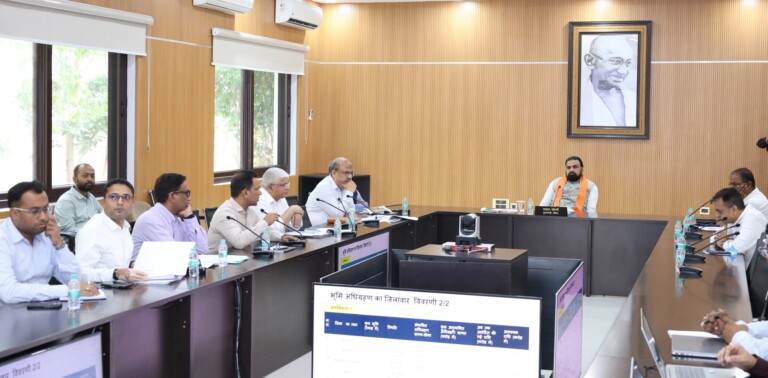Patna Industrial Development News: CM सम्राट चौधरी का बड़ा आदेश! अब बिहार में दोगुनी रफ्तार से होगा औद्योगिक विकास, खुलेंगे रोजगार के नए रास्ते