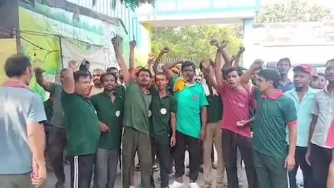 4493923-patna-nagar-nigam-protest