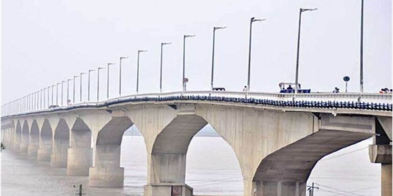 Bhagalpur Bridge News: विक्रमशिला सेतु के जॉइंट्स में बढ़ा अंतर, क्या फिर धंसेगा पुल? भागलपुर में हड़कंप! | Deshaj Times Bhagalpur Bridge News: विक्रमशिला सेतु के जॉइंट्स में बढ़ा अंतर, क्या फिर धंसेगा पुल? भागलपुर में हड़कंप!