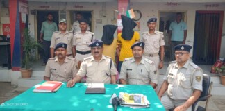 Darbhanga-Kewati Crime News: केवटी में बड़ा खुलासा! हथियार के साथ दबोचे गए दो शातिर अपराधी, कमतौल और केवटी पुलिस के थे ‘ सिरदर्द ‘