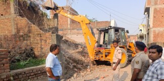 Darbhanga Encroachment News: दरभंगा में प्रशासन का बड़ा एक्शन: मरनी पोखर से हटे अवैध कब्जे, जलजमाव से मिली मुक्ति Bihar News Deshaj Times