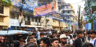 Patna Student News: पटना में छात्रों का फूटा गुस्सा! रौशन आनंद की गिरफ्तारी पर कारगिल चौक पर जोरदार प्रदर्शन -हाथों में मोमबत्तियां लेकिन शांतिपूर्ण -रौशन को रिहा करो!