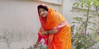 Darbhanga News: एक वैश्विक आह्वान Narma Nawanagar Panchayat मुखिया अनुराधा सिंह का बड़ा कदम: तुलसी लगाकर दिया पर्यावरण बचाने का संदेश, जानें क्यों है खास