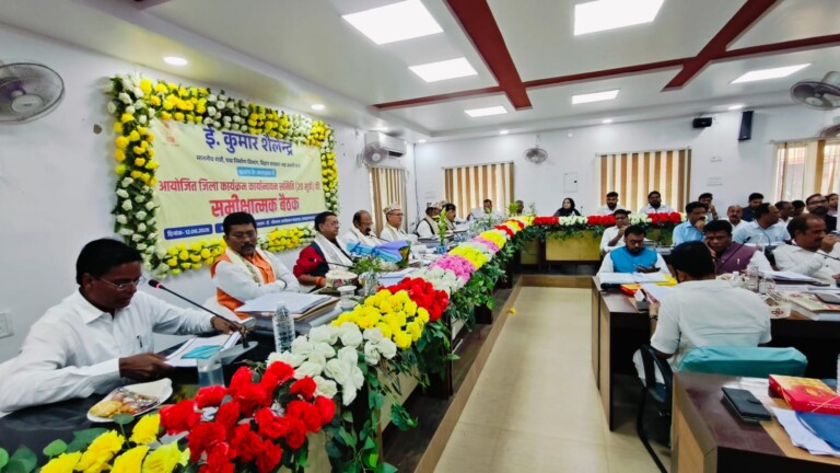 Darbhanga News: दरभंगा को नंबर-1 बनाने का संकल्प! प्रभारी मंत्री शैलेंद्र का डेवलपमेंट प्वाइंट, जानिए क्या होगा प्रशासनिक और पुलिस महकमे का बदलाव… मास्टरप्लान